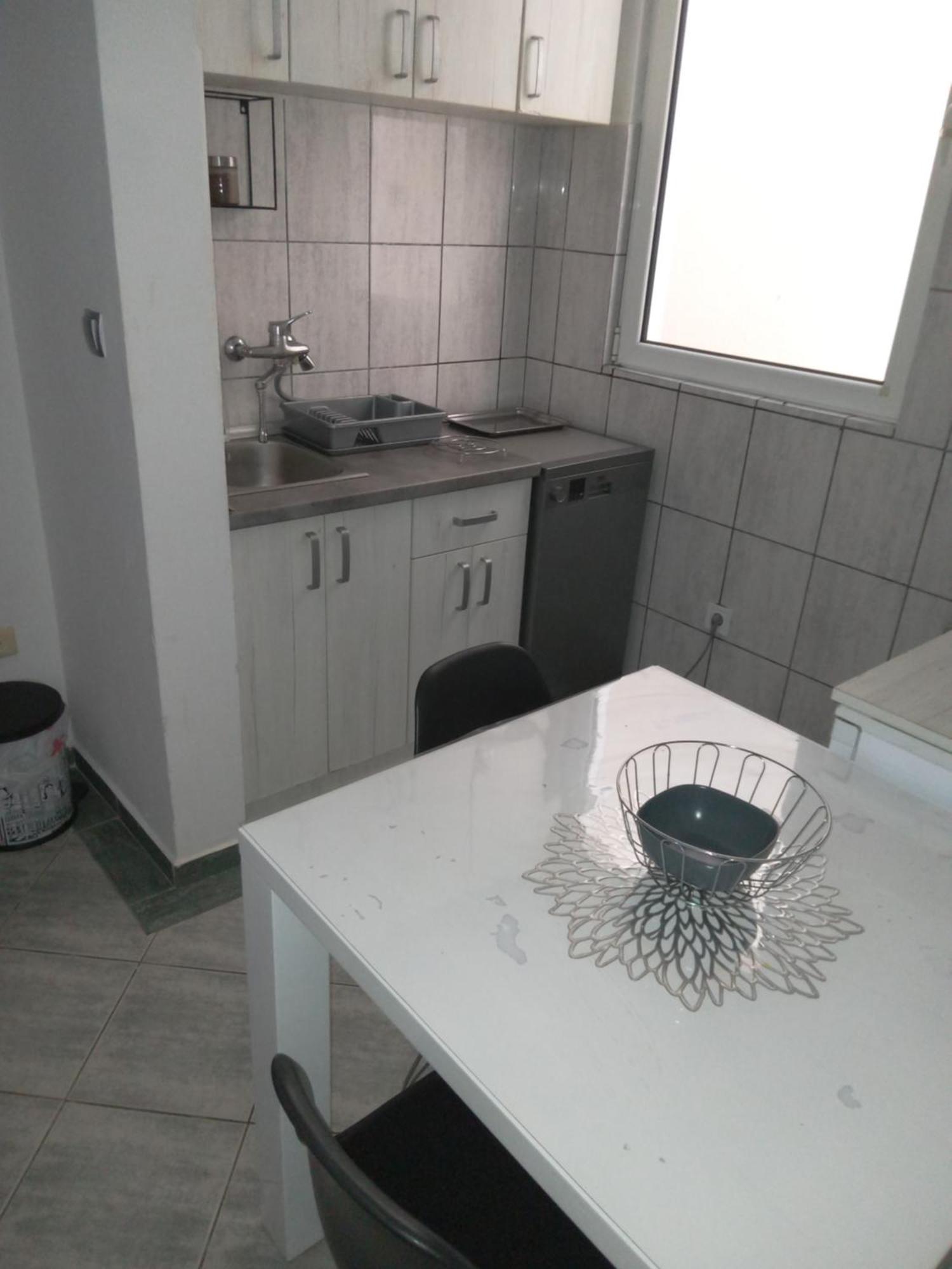 Flat Apartment *